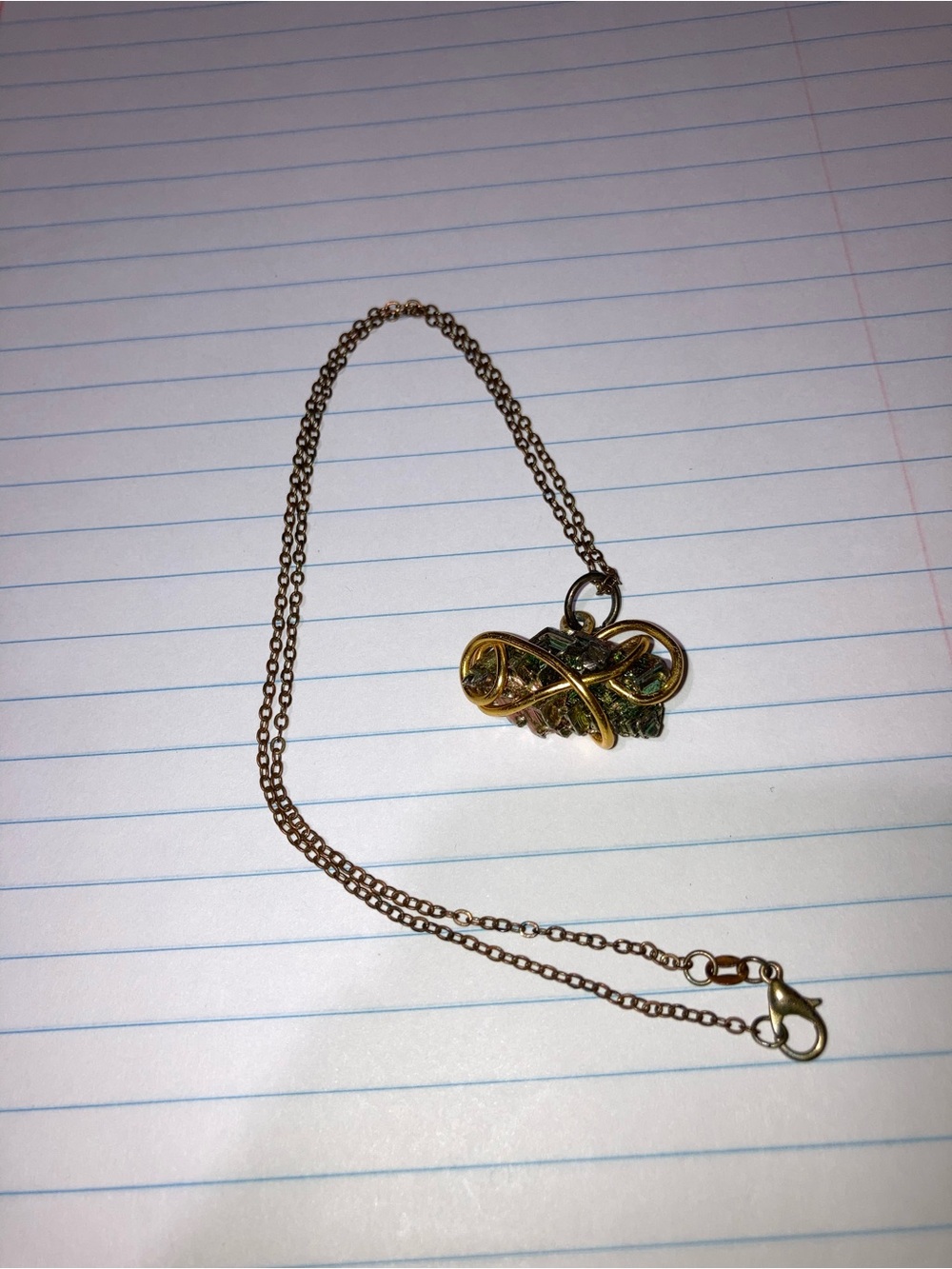 Elegant Gold-Tone Green Crystal Pendant Necklace